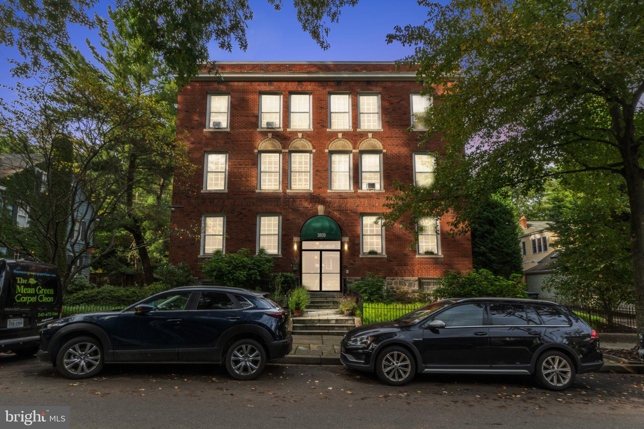 3039 MACOMB STREET NW 11