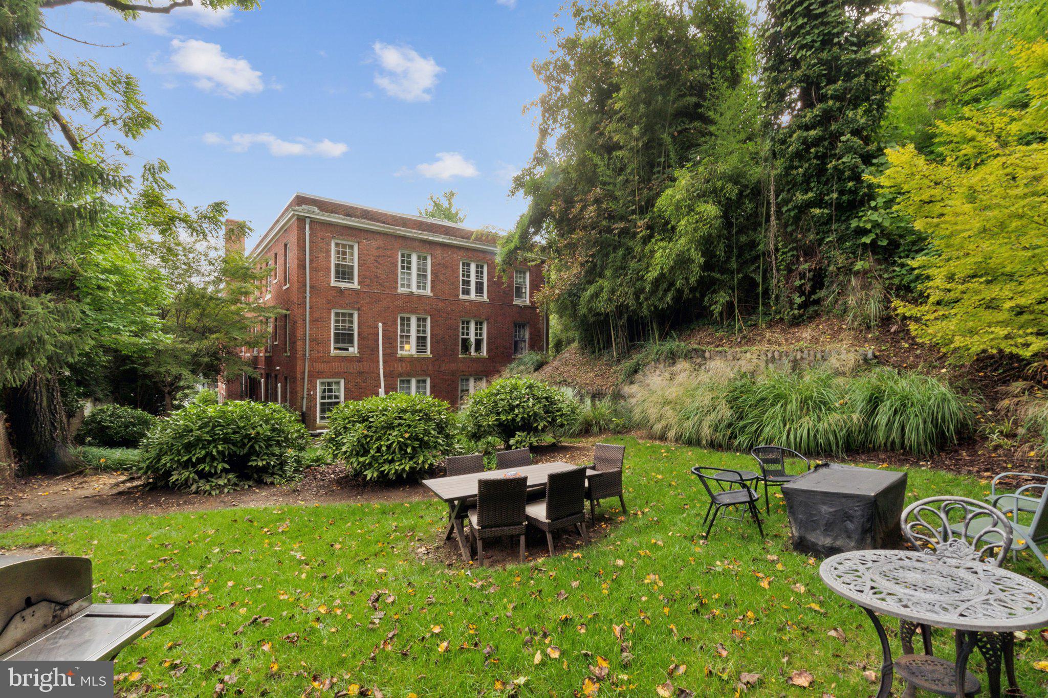 3039 MACOMB STREET NW 11