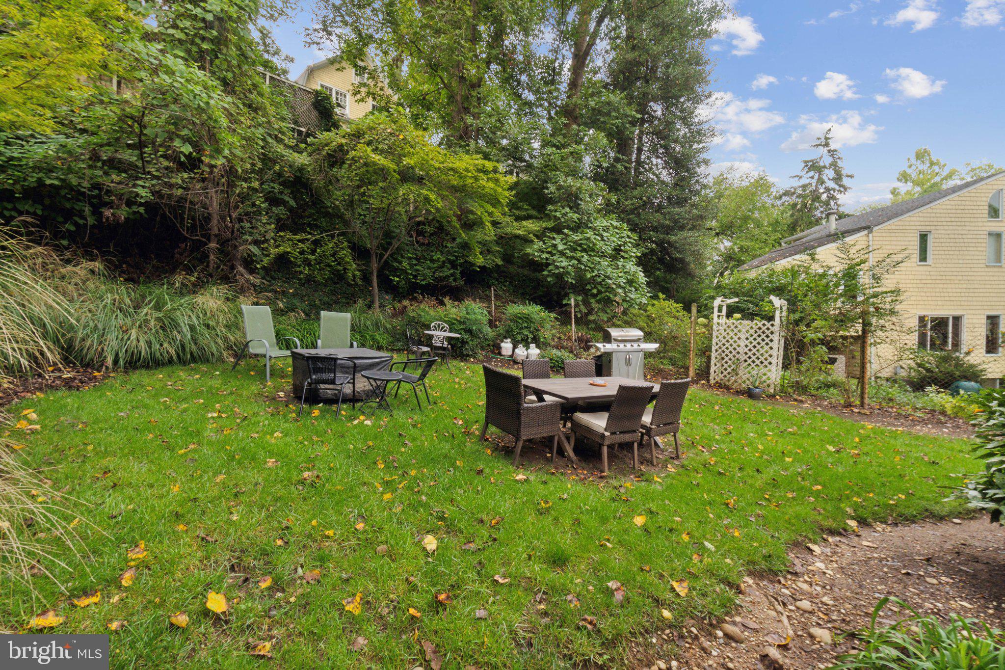 3039 MACOMB STREET NW 11