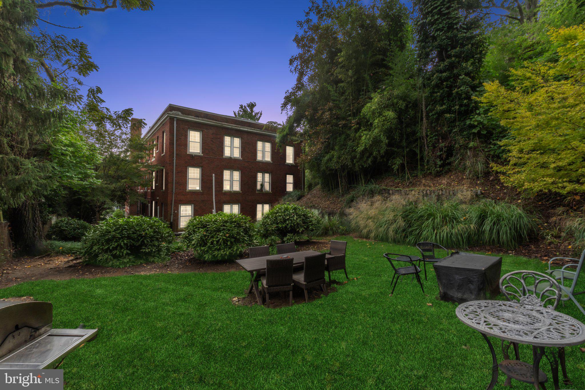 3039 MACOMB STREET NW 11