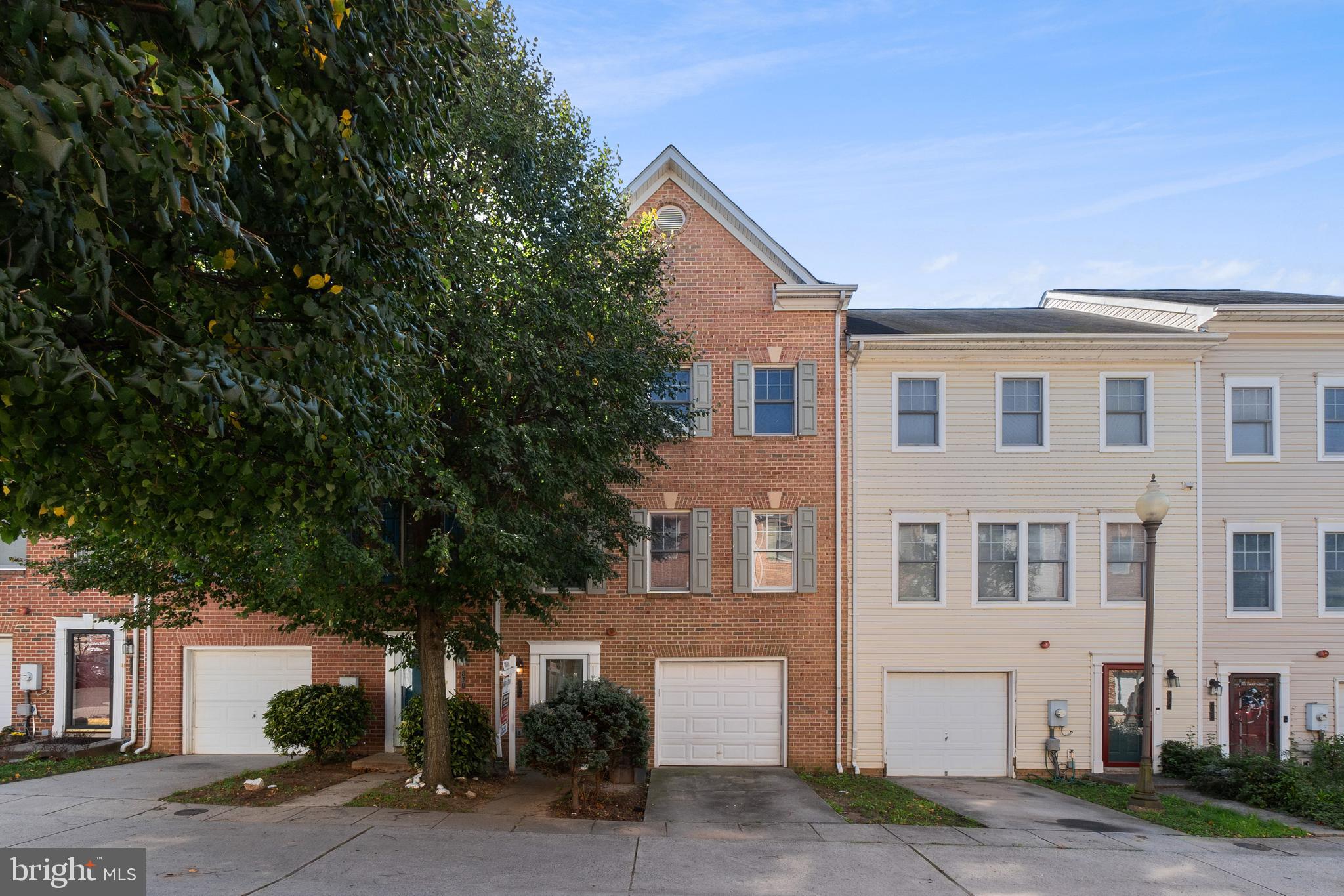 832 MARJORIE COURT SE