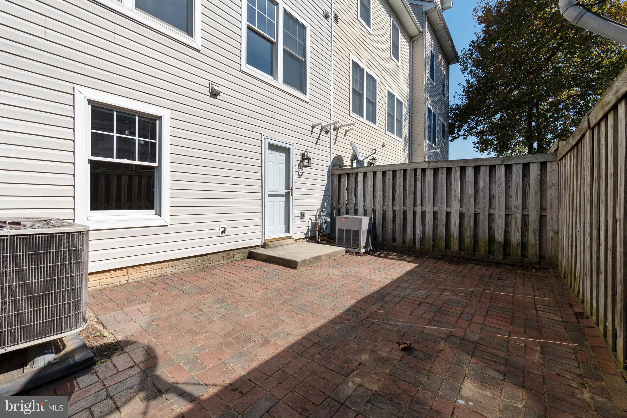 832 MARJORIE COURT SE