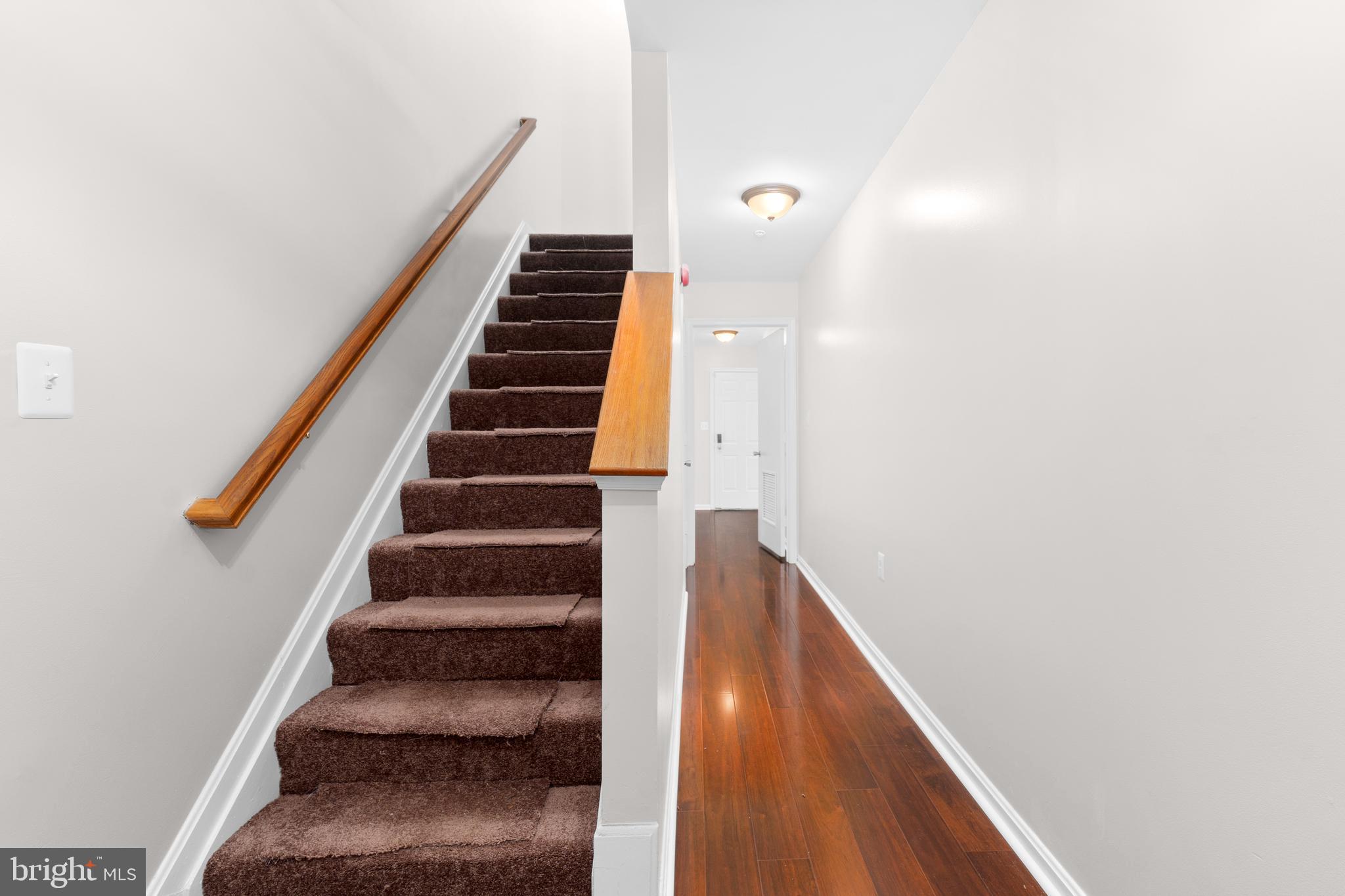 832 MARJORIE COURT SE