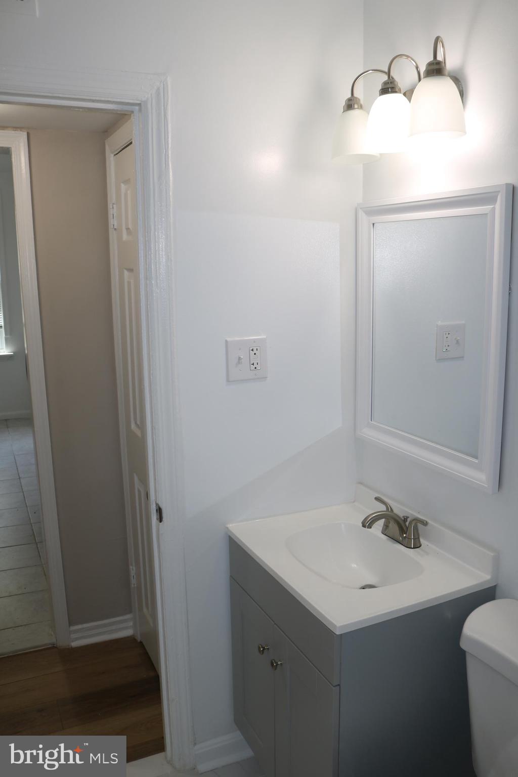 64 GALVESTON PLACE SW