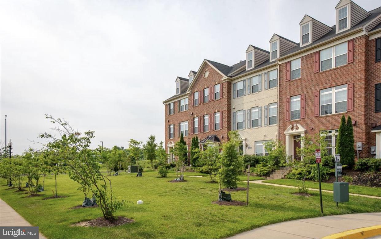 3720 FORT LINCOLN DRIVE NE