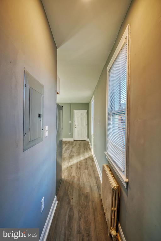 400 DOUGLAS STREET NE 102