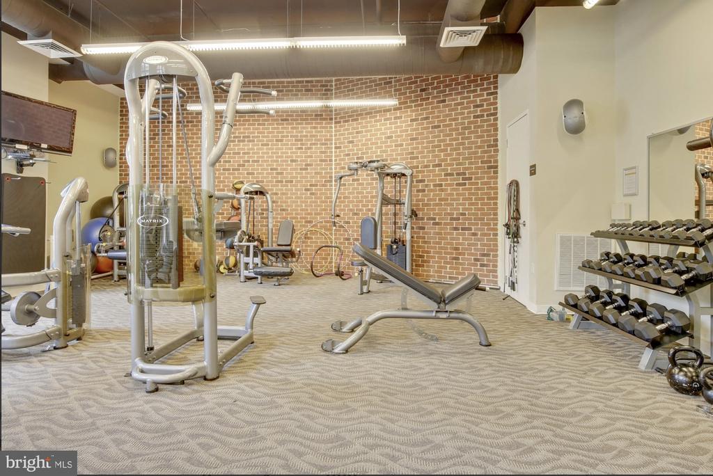 1391 PENNSYLVANIA AVENUE SE 253