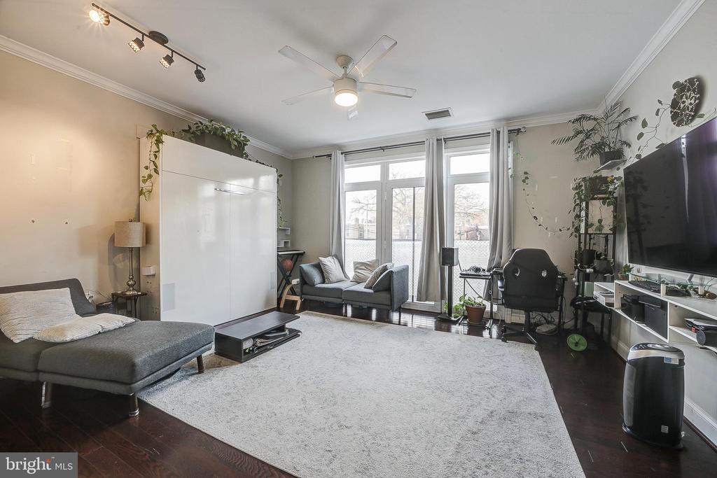 1391 PENNSYLVANIA AVENUE SE 253