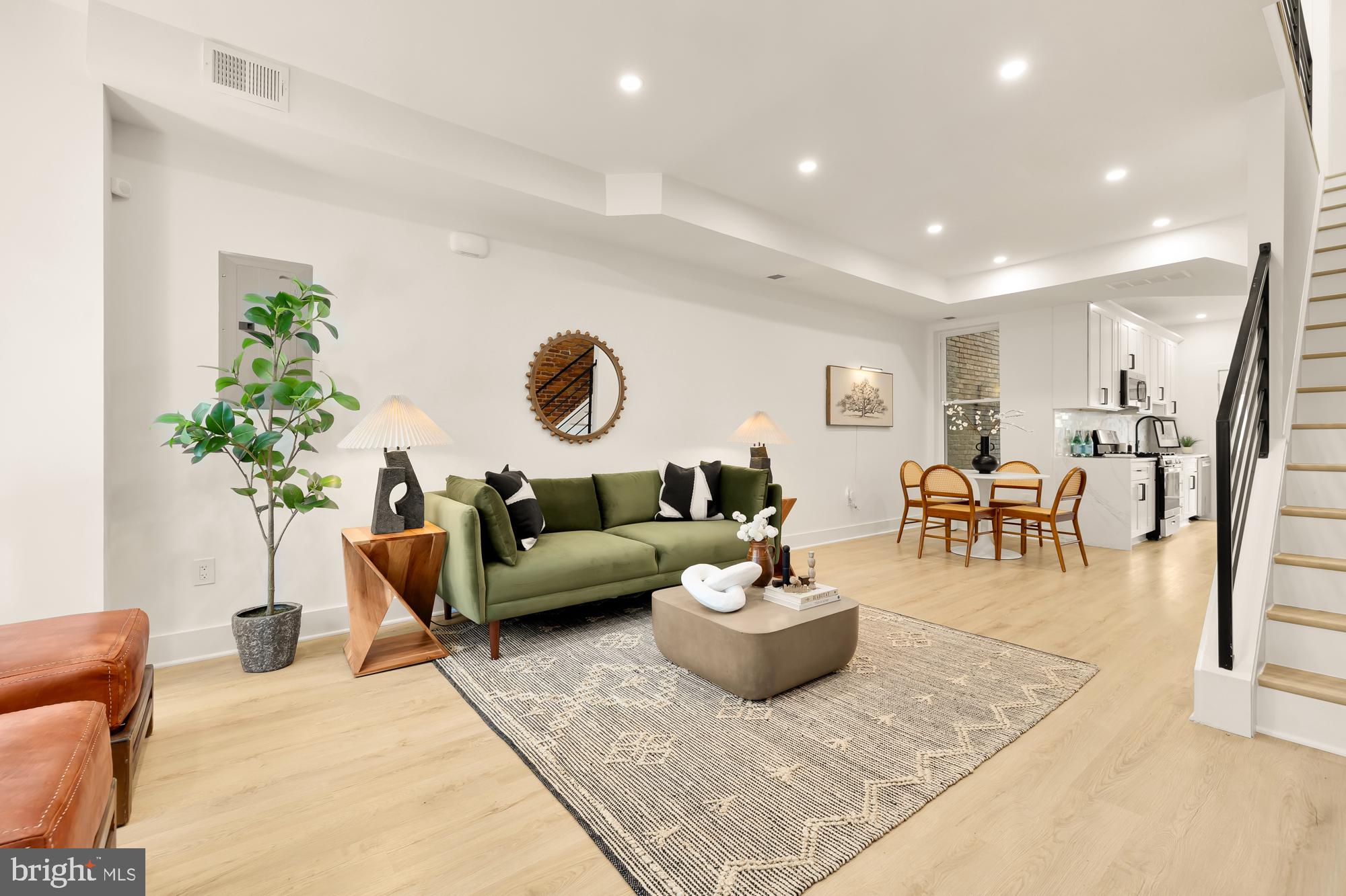 2010 13TH STREET NW 1