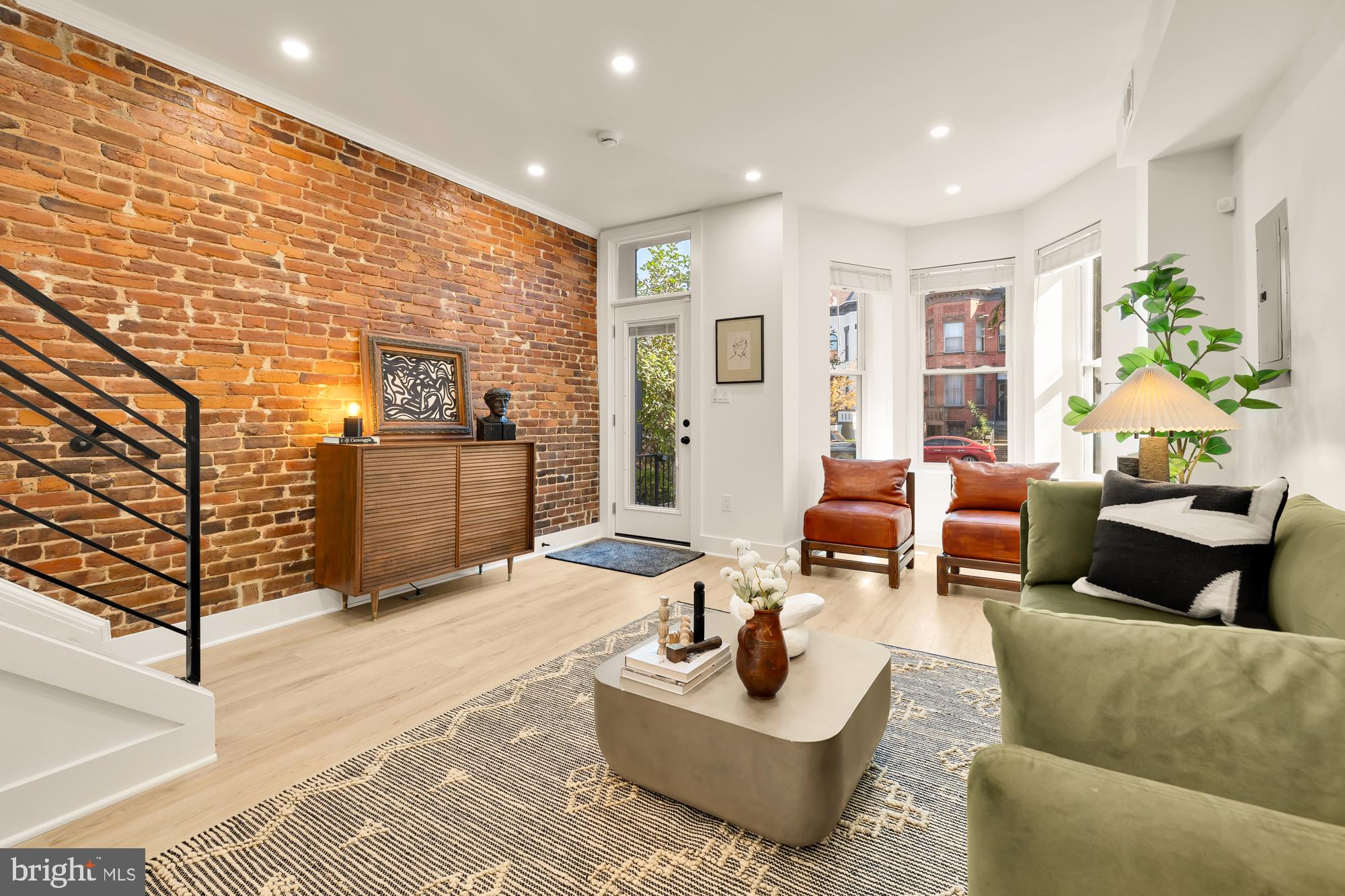 2010 13TH STREET NW 1