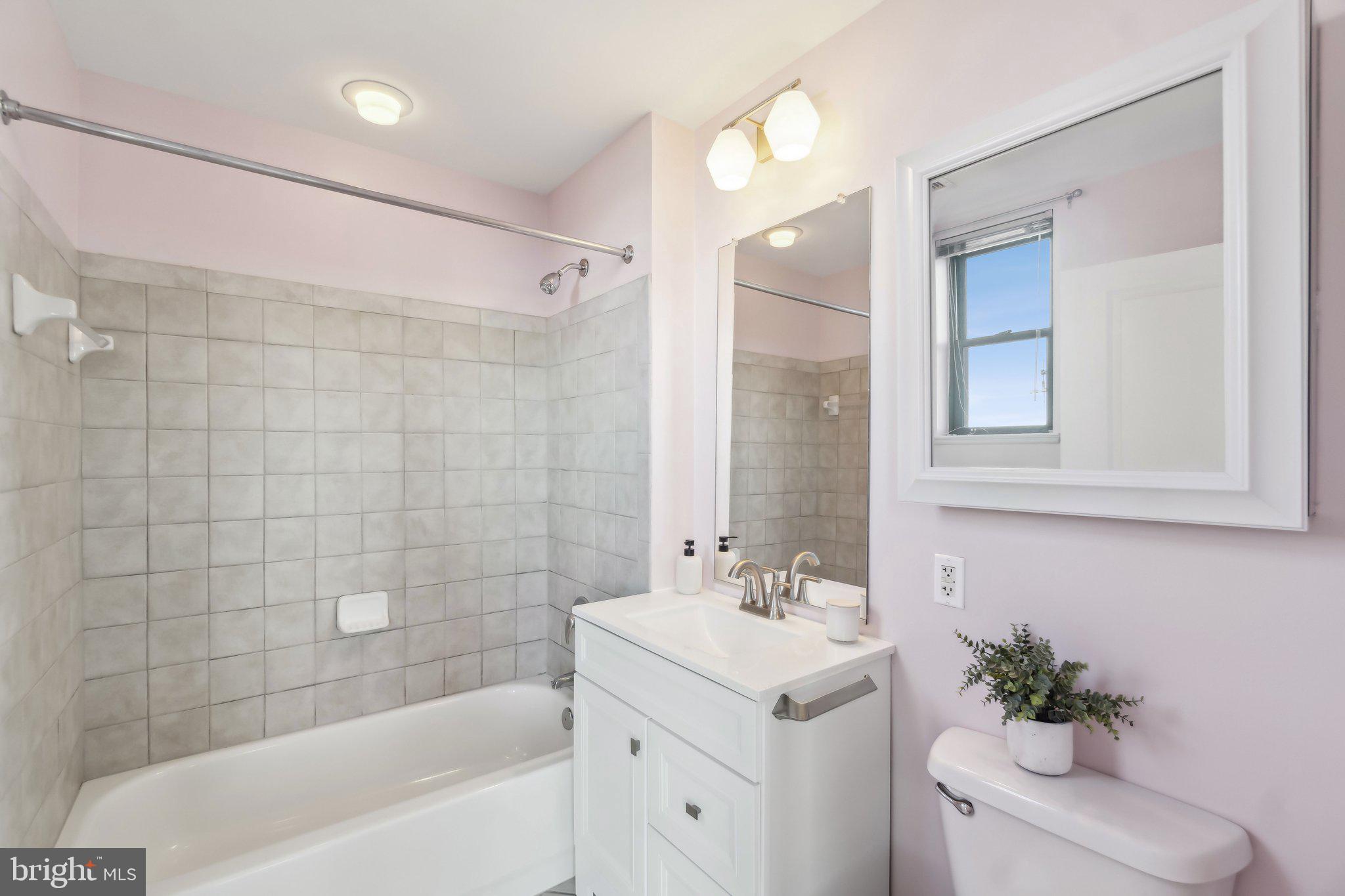 1390 KENYON STREET NW 510