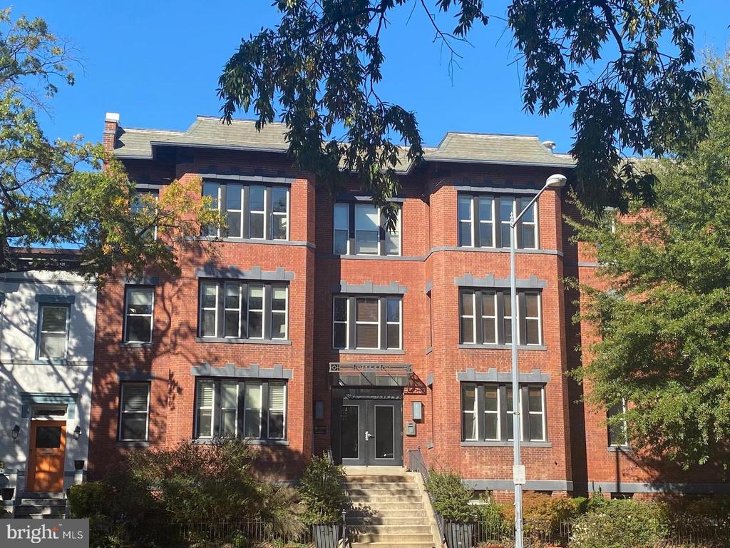 143 RHODE ISLAND AVENUE NW 3
