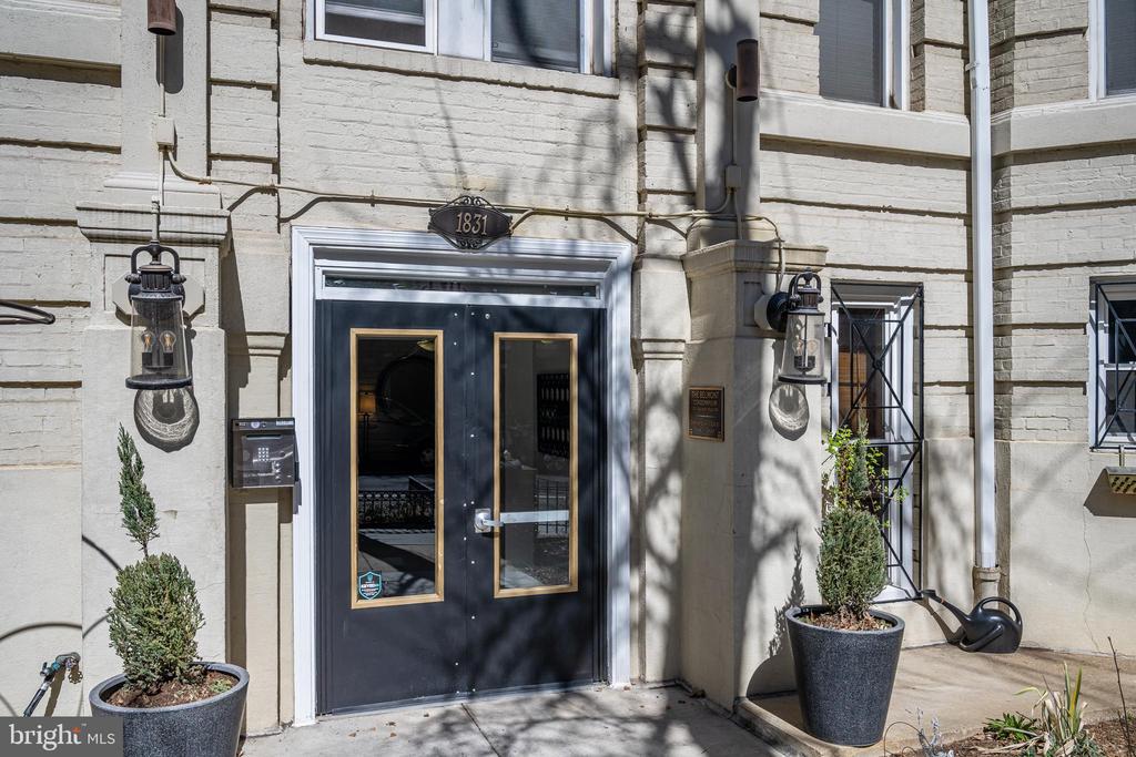 1831 BELMONT ROAD NW 303