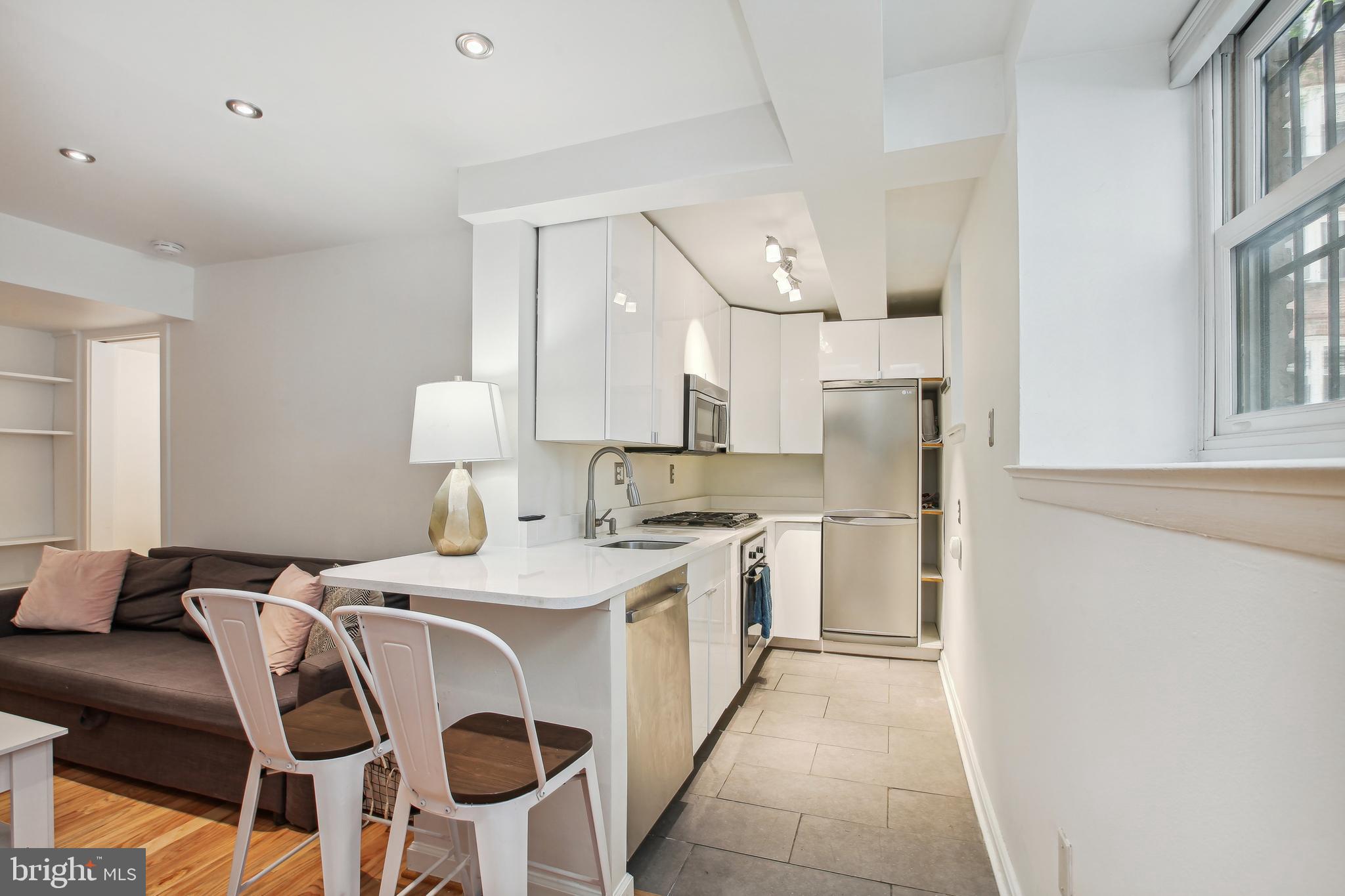 1514 17TH STREET NW B2