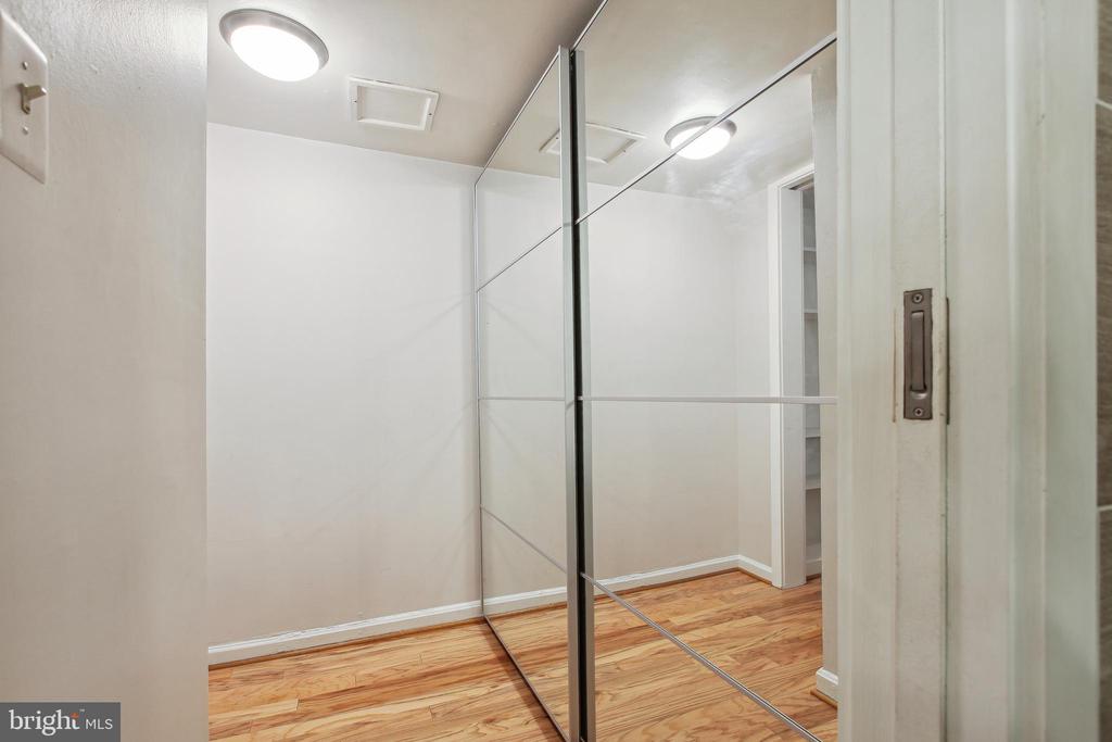 1514 17TH STREET NW B2