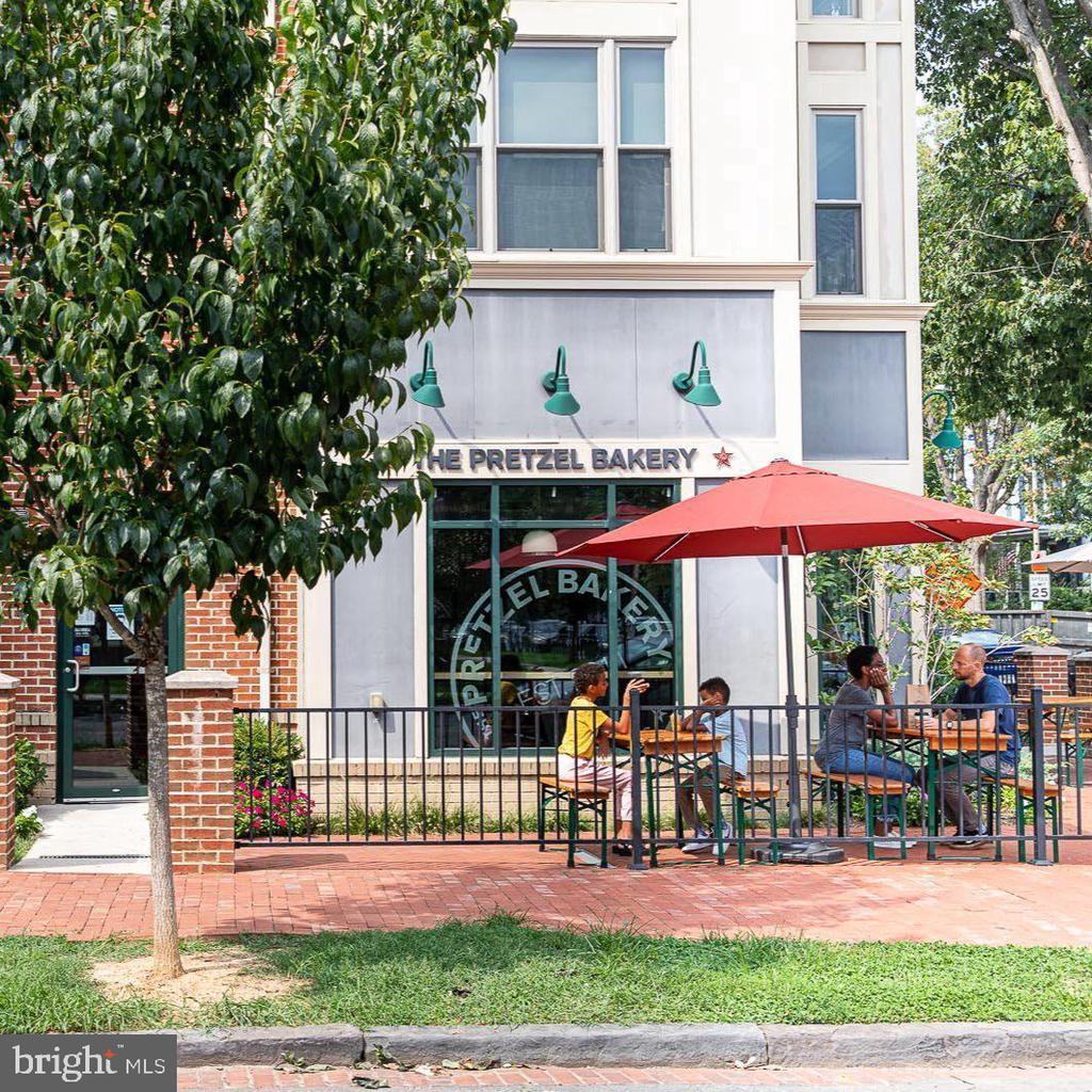 1511 INDEPENDENCE AVENUE SE