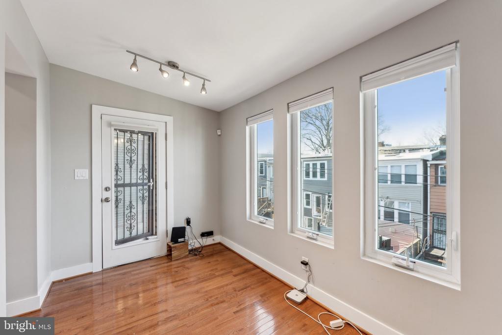 1111 PENN STREET NE 4
