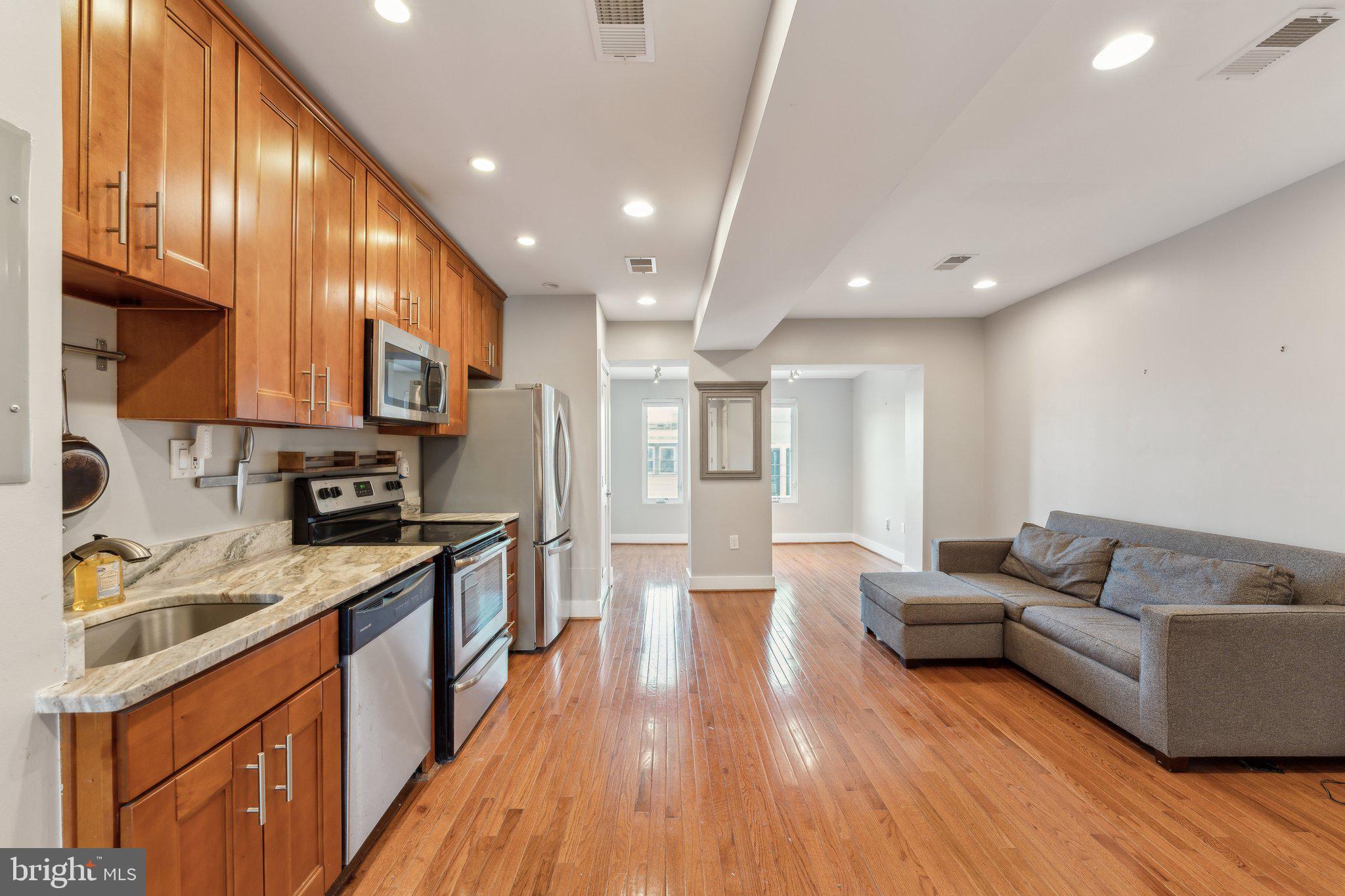 1111 PENN STREET NE 4