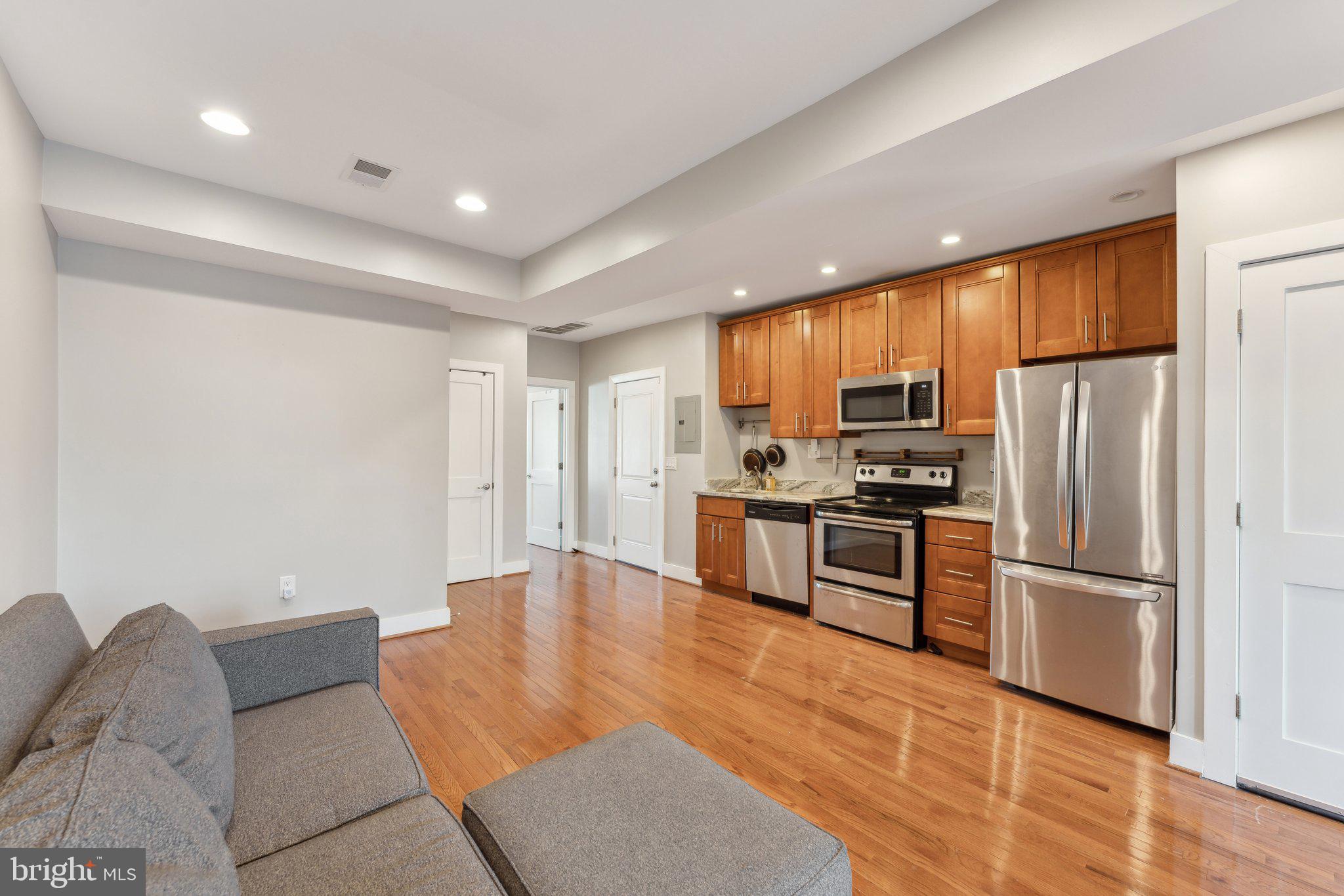 1111 PENN STREET NE 4