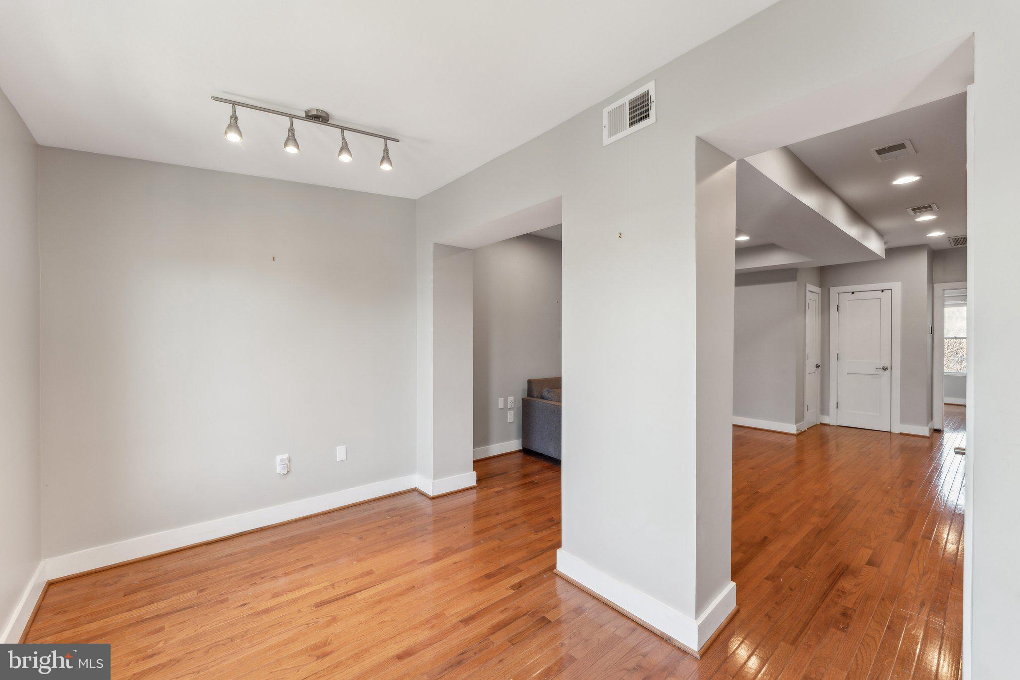 1111 PENN STREET NE 4