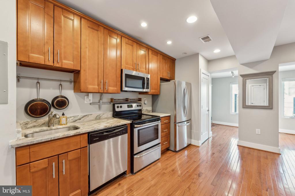 1111 PENN STREET NE 4