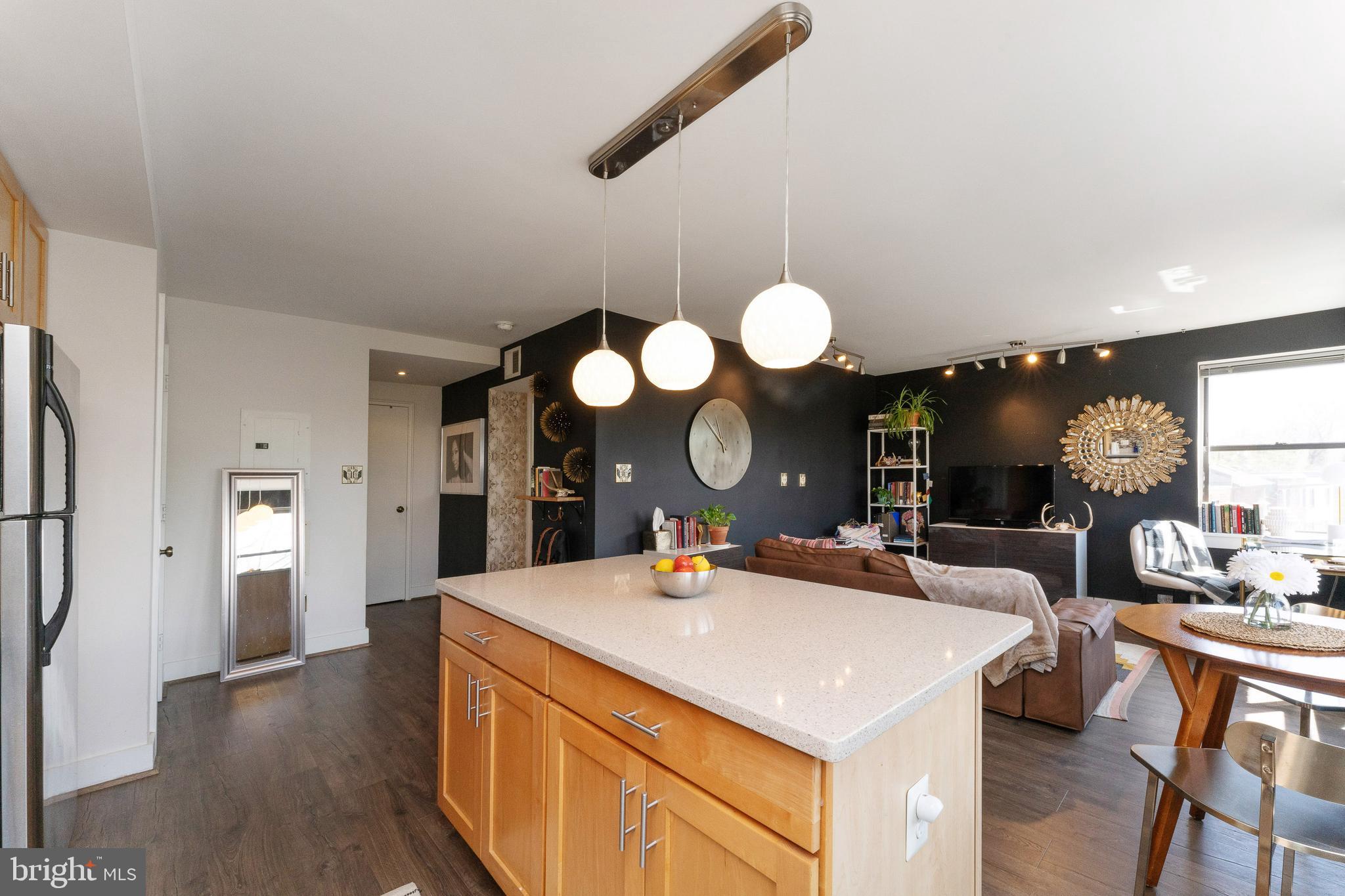 212 OAKWOOD STREET SE 322