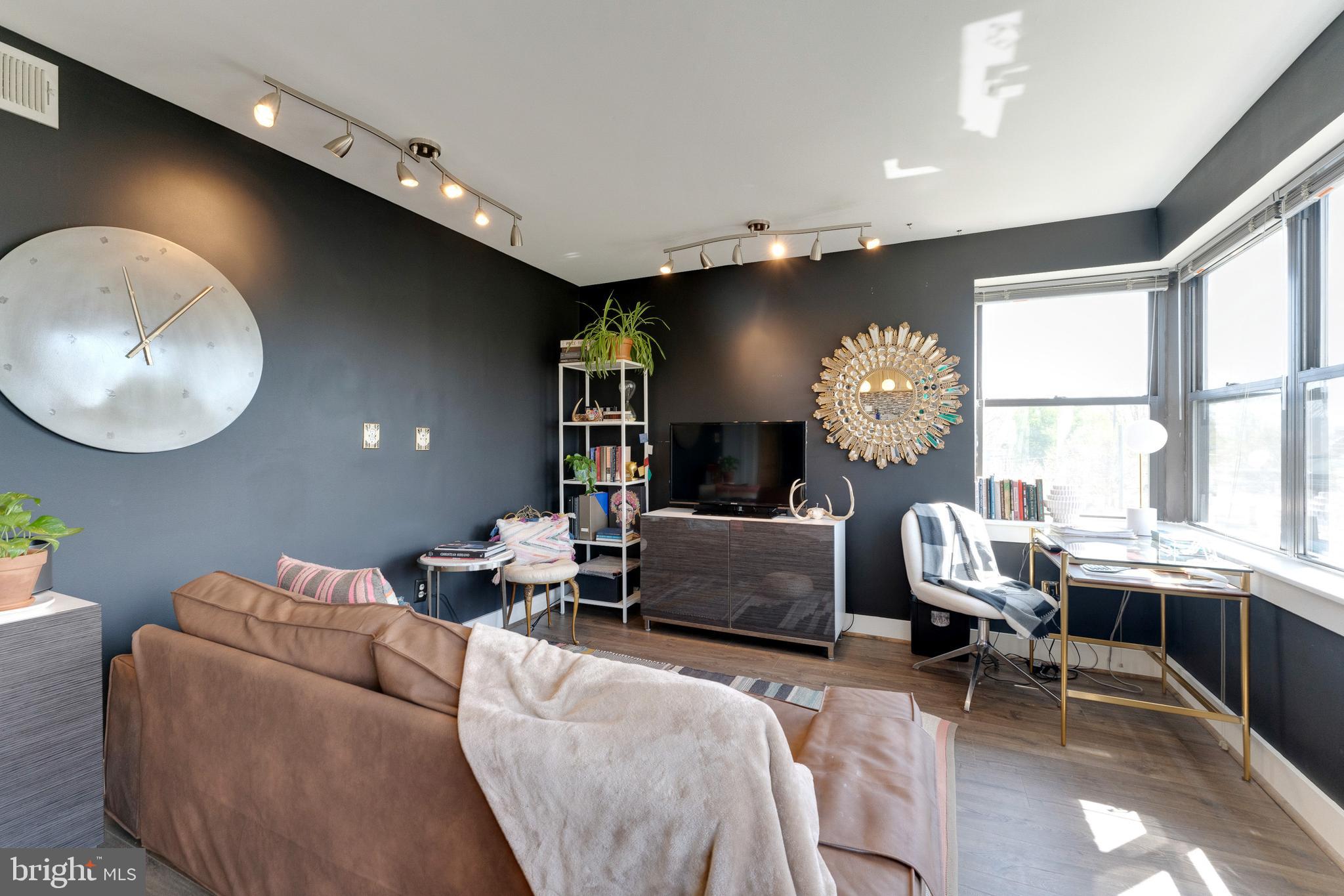 212 OAKWOOD STREET SE 322