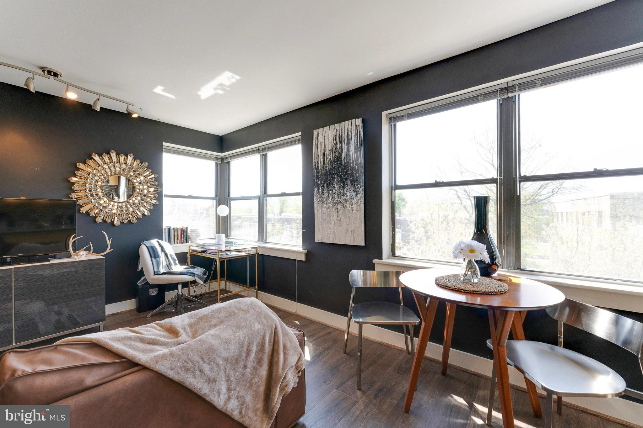 212 OAKWOOD STREET SE 322