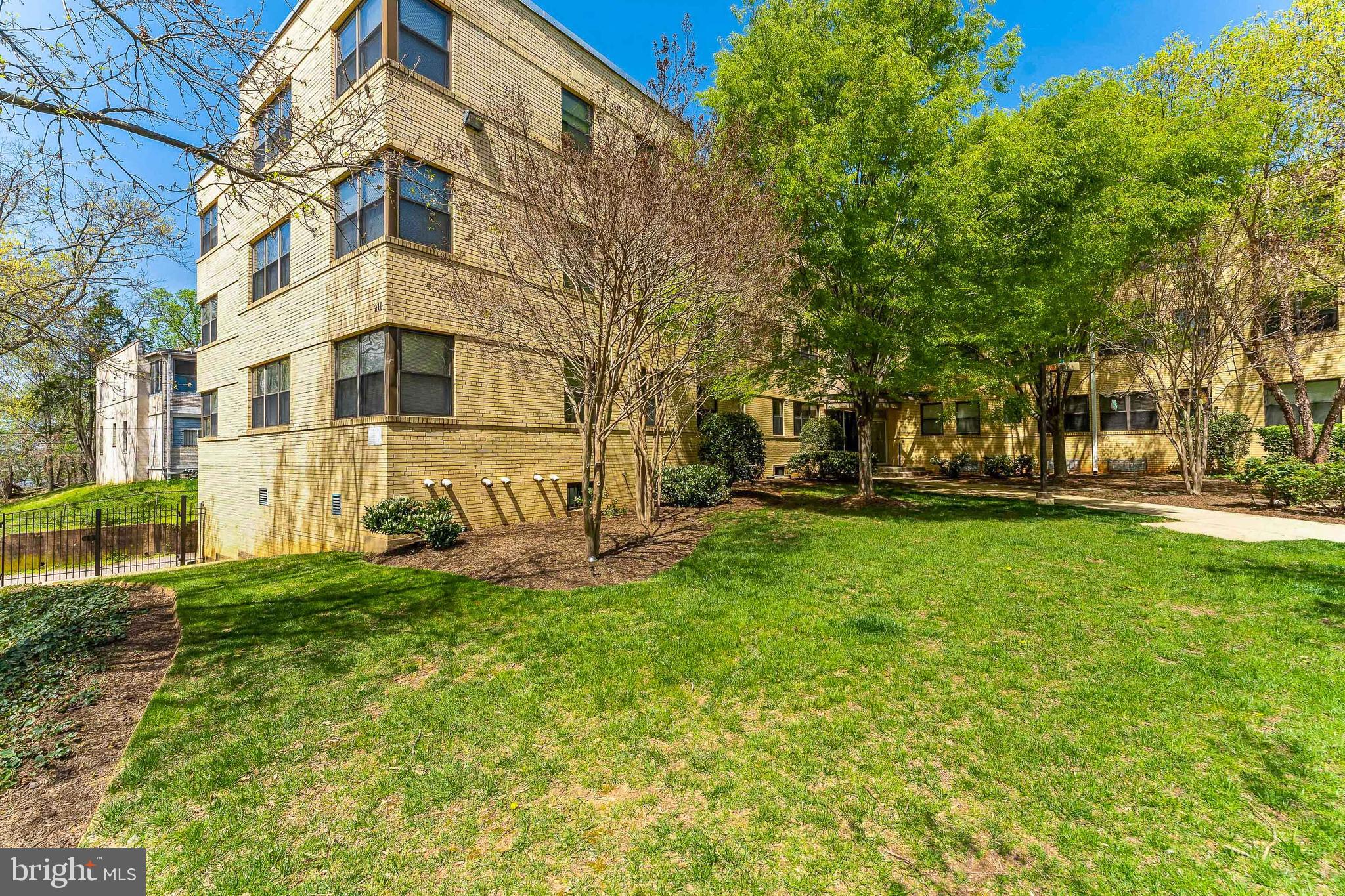 212 OAKWOOD STREET SE 322