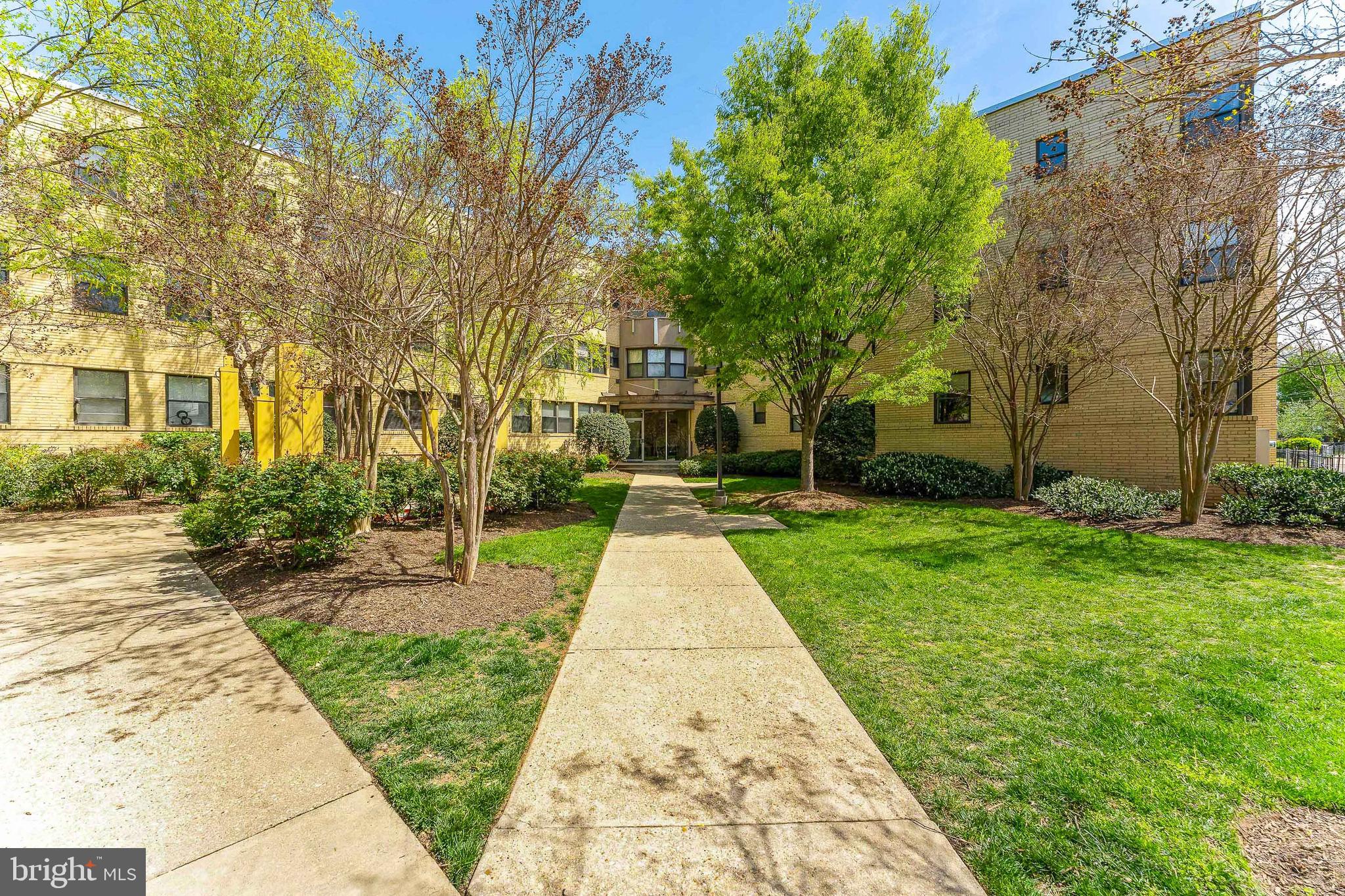 212 OAKWOOD STREET SE 322