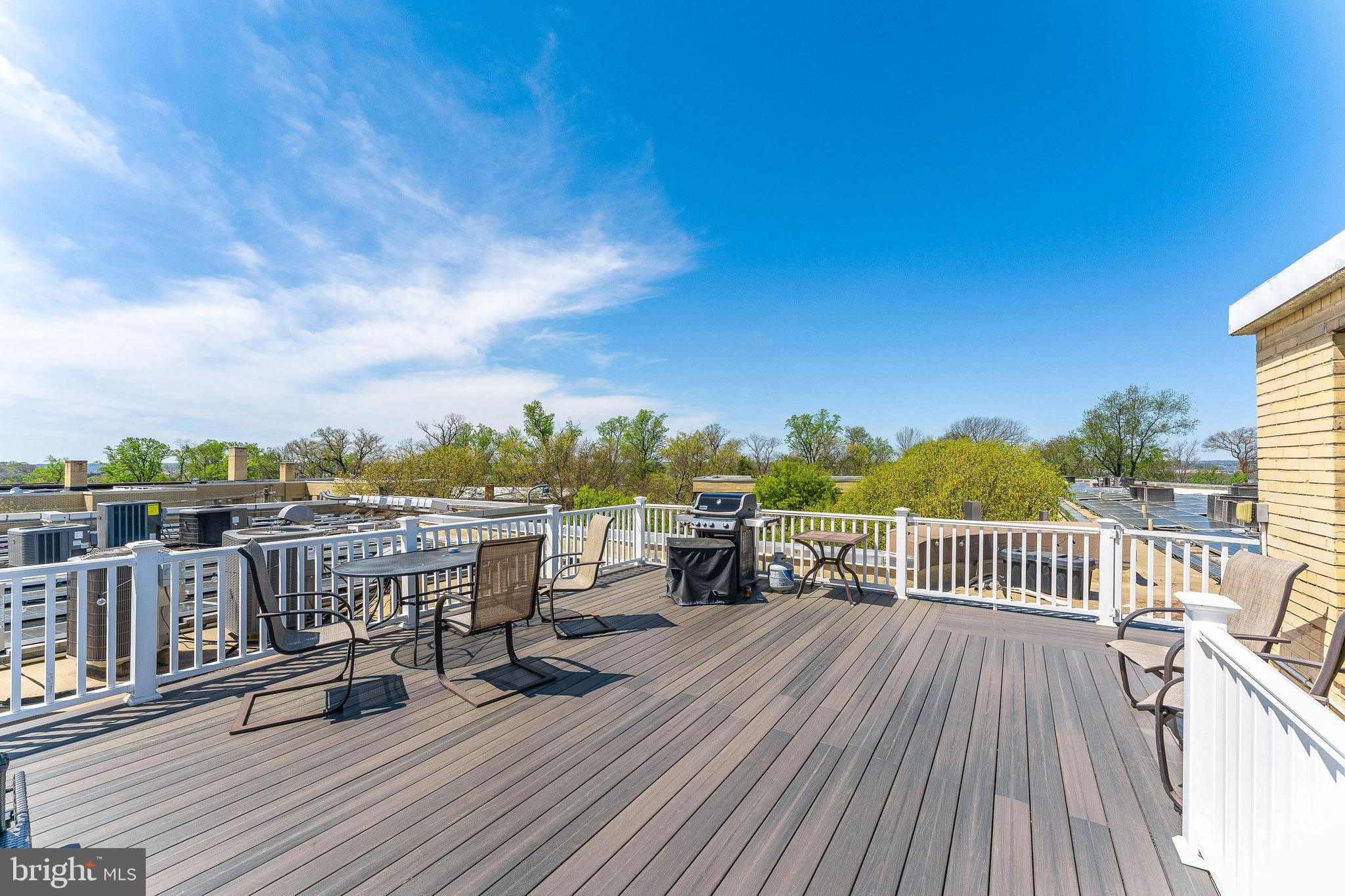 212 OAKWOOD STREET SE 322