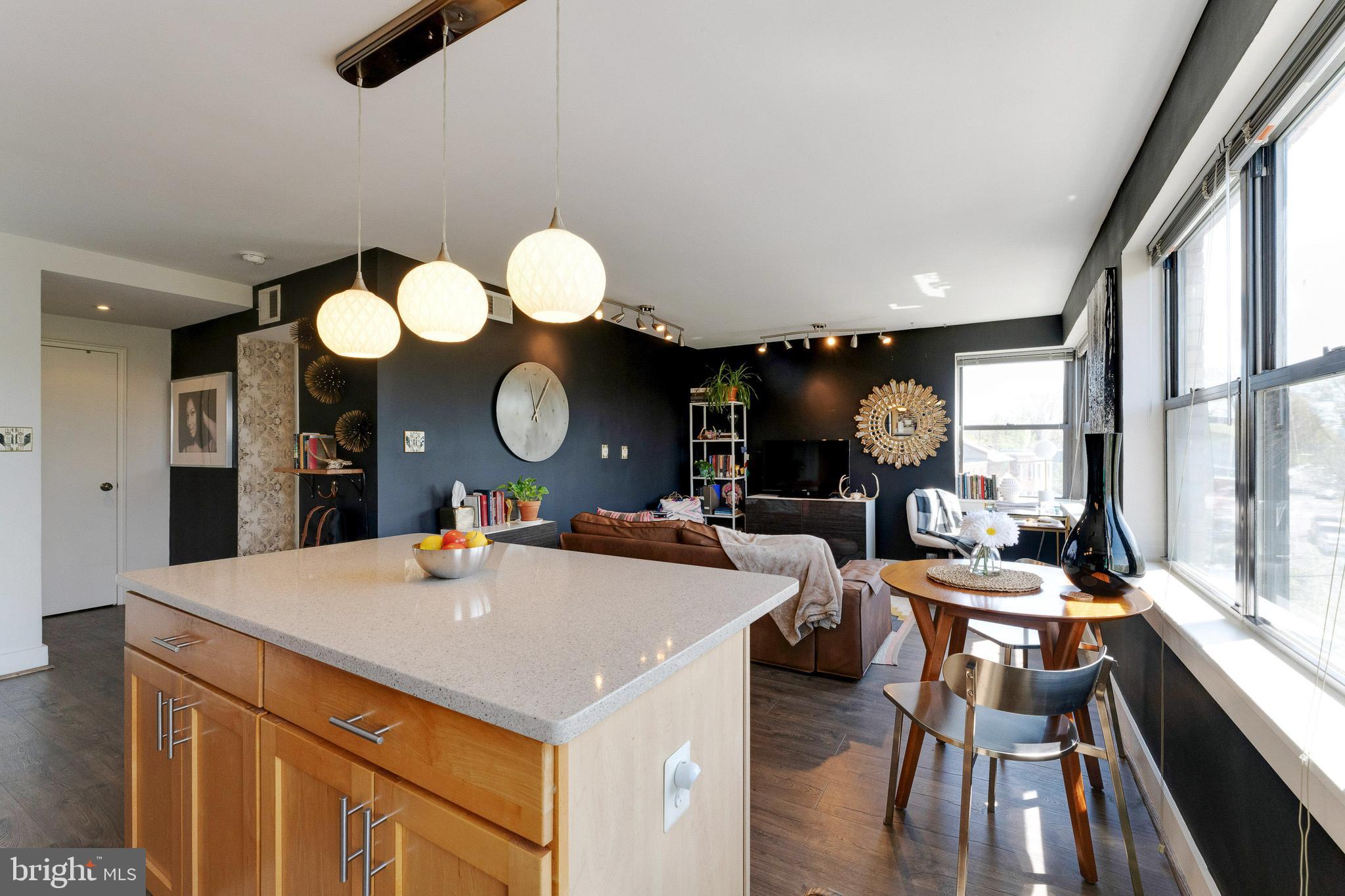 212 OAKWOOD STREET SE 322