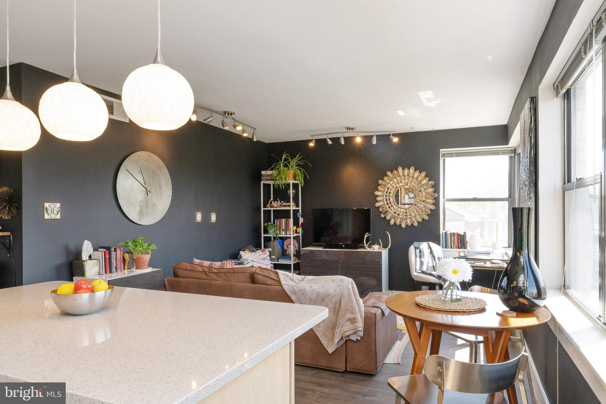 212 OAKWOOD STREET SE 322