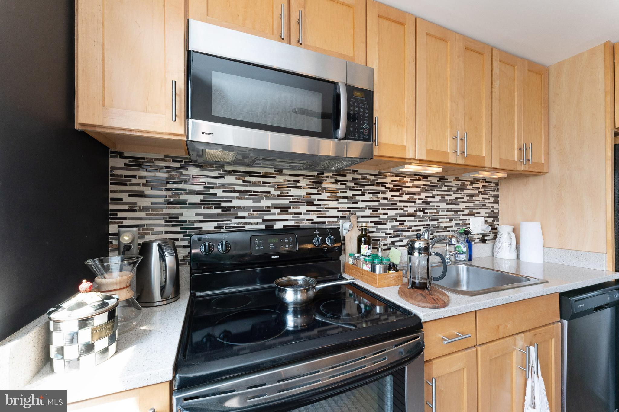 212 OAKWOOD STREET SE 322