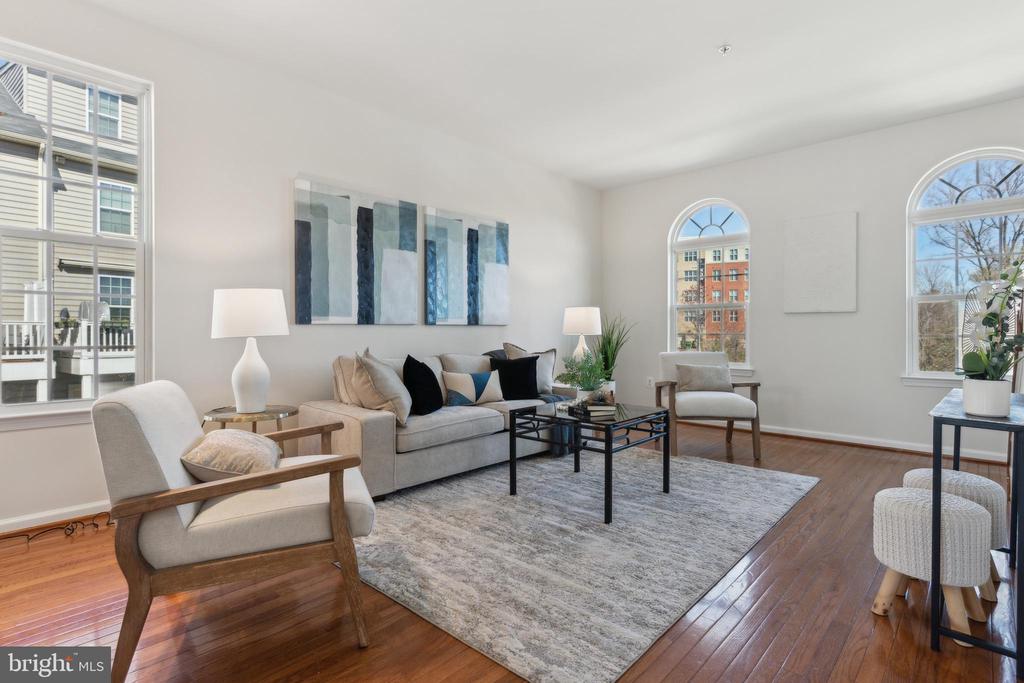 3801 COMMODORE JOSHUA BARNEY DRIVE NE