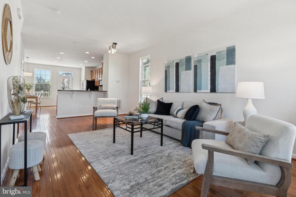 3801 COMMODORE JOSHUA BARNEY DRIVE NE