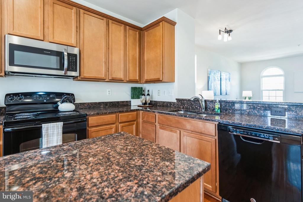 3801 COMMODORE JOSHUA BARNEY DRIVE NE