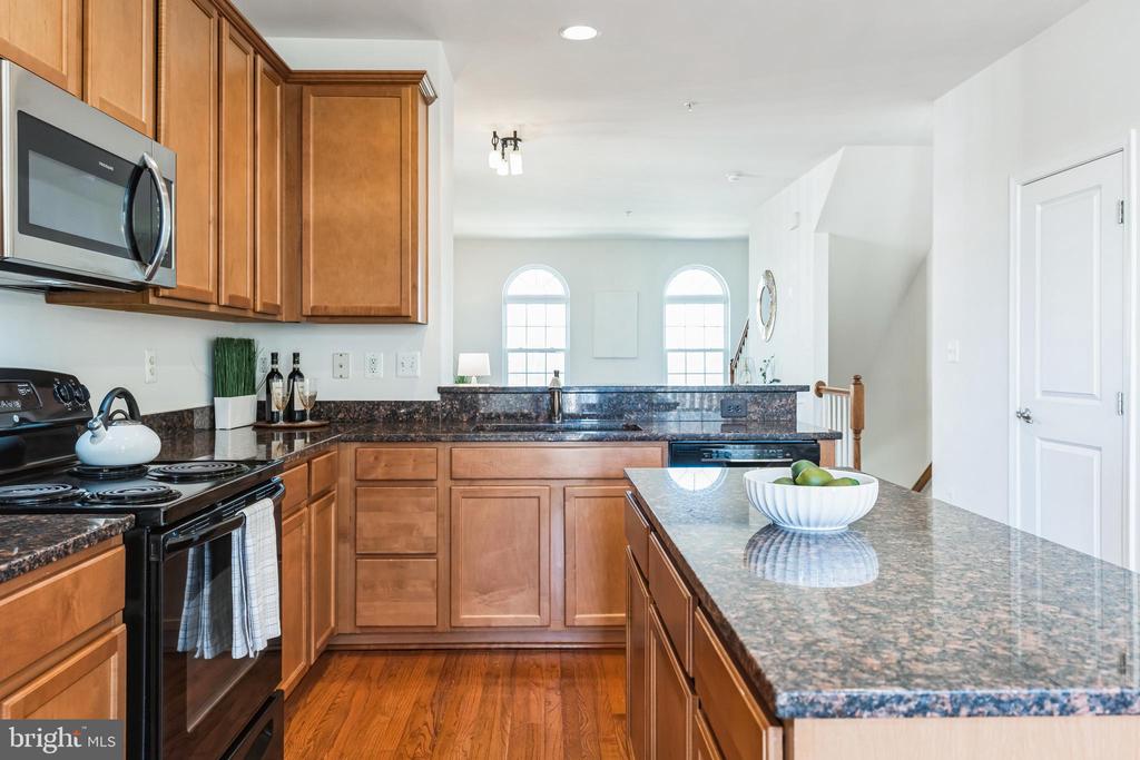 3801 COMMODORE JOSHUA BARNEY DRIVE NE