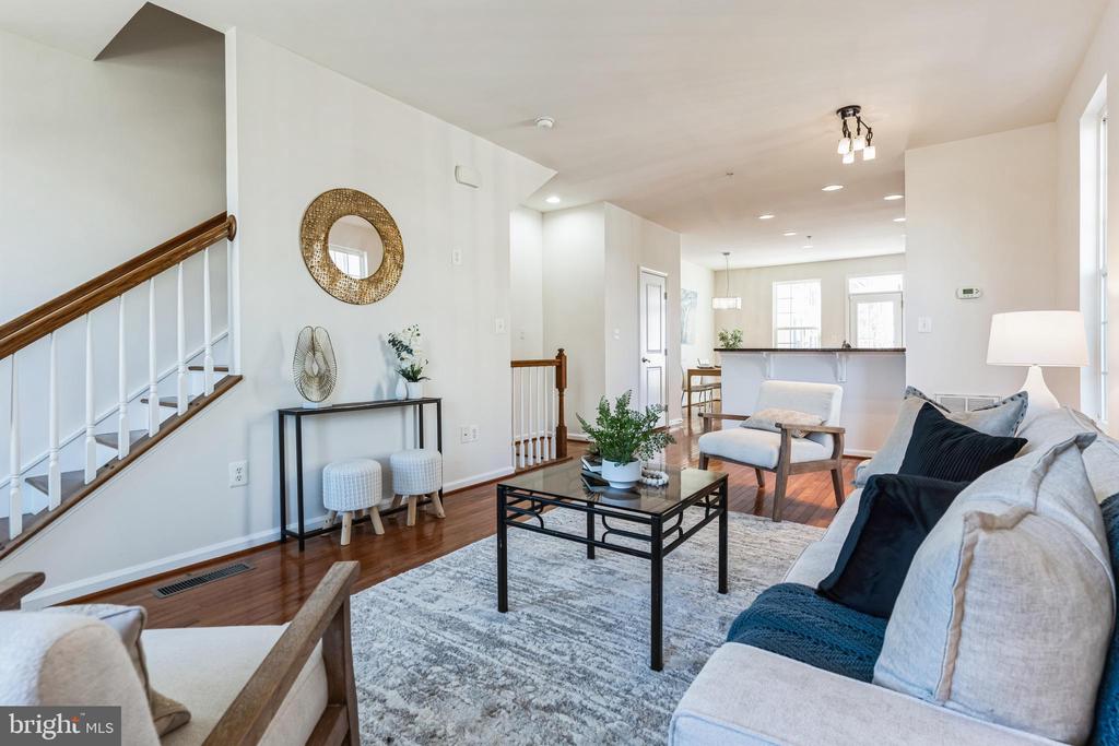 3801 COMMODORE JOSHUA BARNEY DRIVE NE