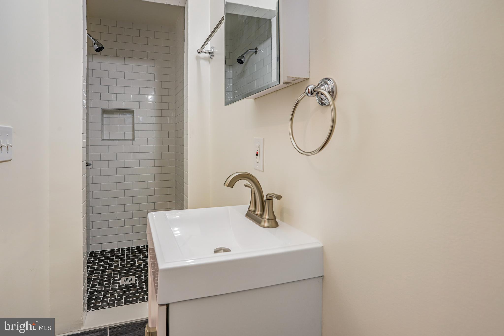 1318 LONGFELLOW STREET NW