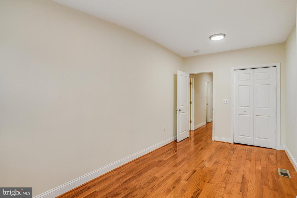 1318 LONGFELLOW STREET NW