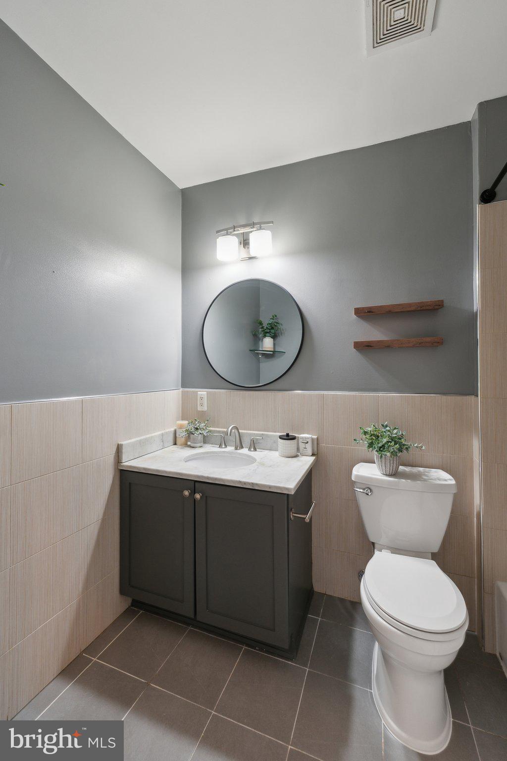 1300 CHILDRESS STREET NE 3