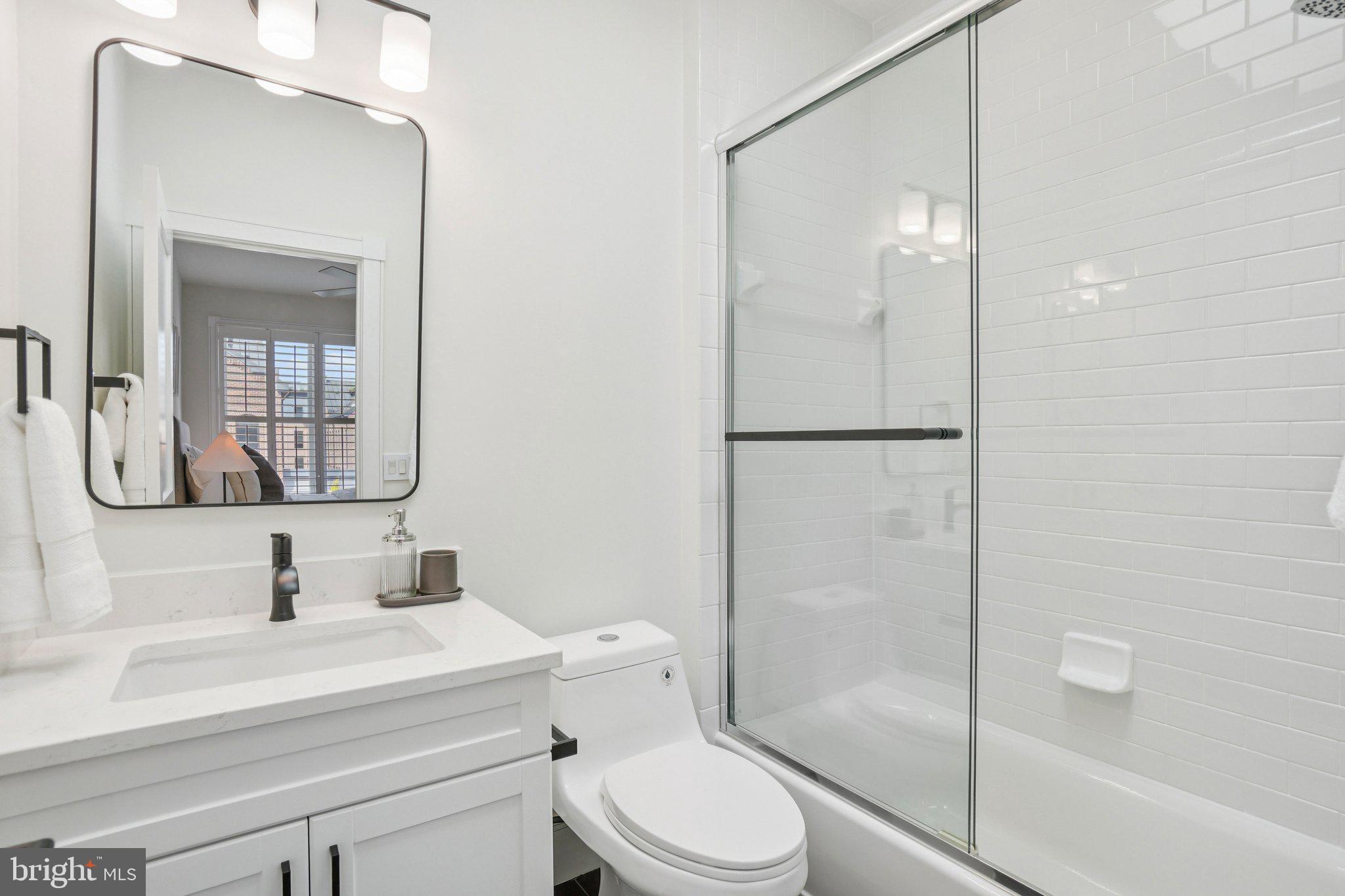 520 1/2 13TH STREET SE B