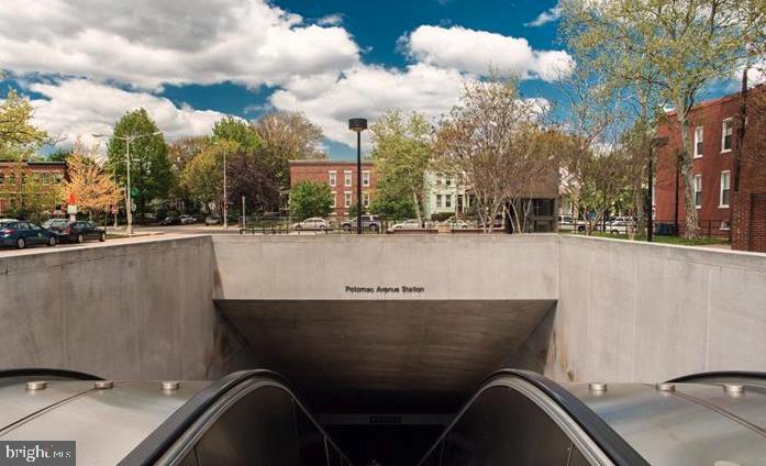 520 1/2 13TH STREET SE B