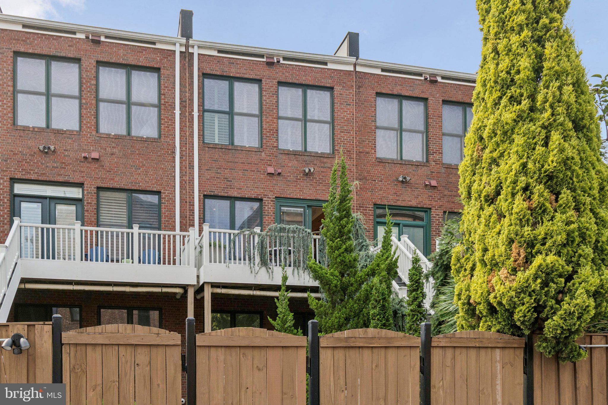 520 1/2 13TH STREET SE B