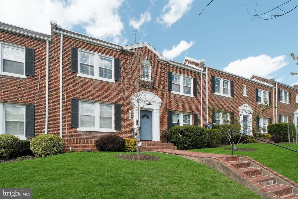 949 RANDOLPH STREET NW D