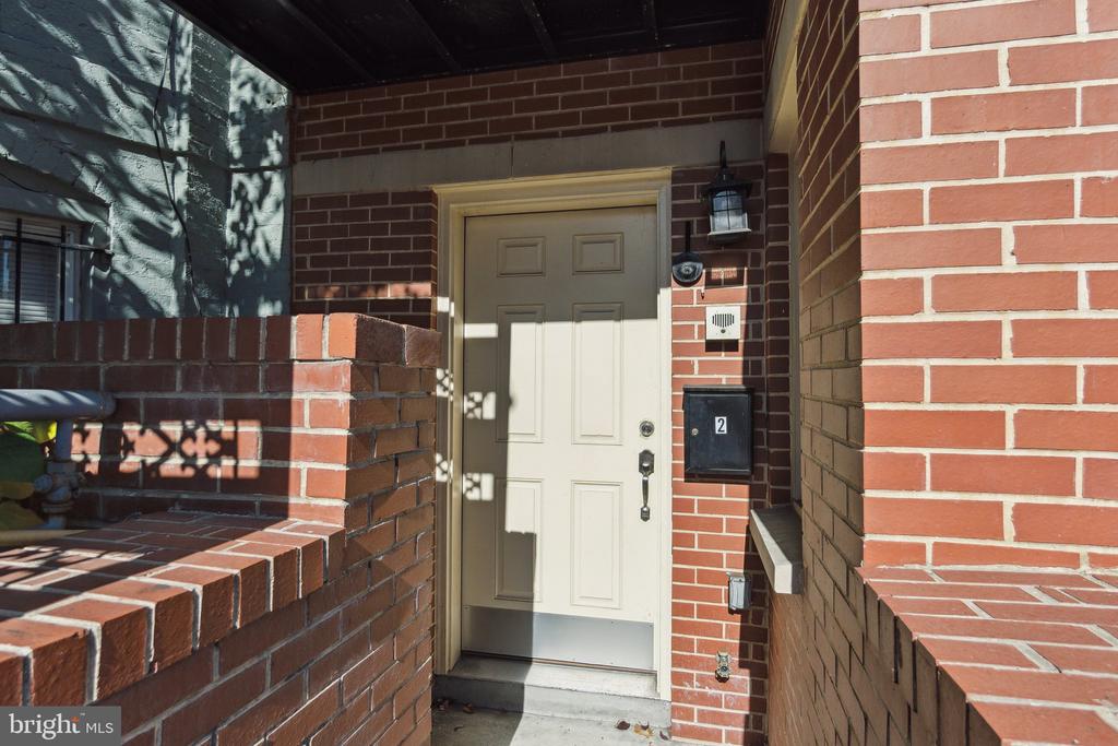 711 S STREET NW 02