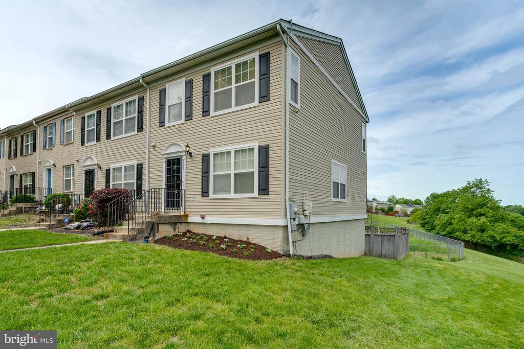 310 CAPE DRIVE SE