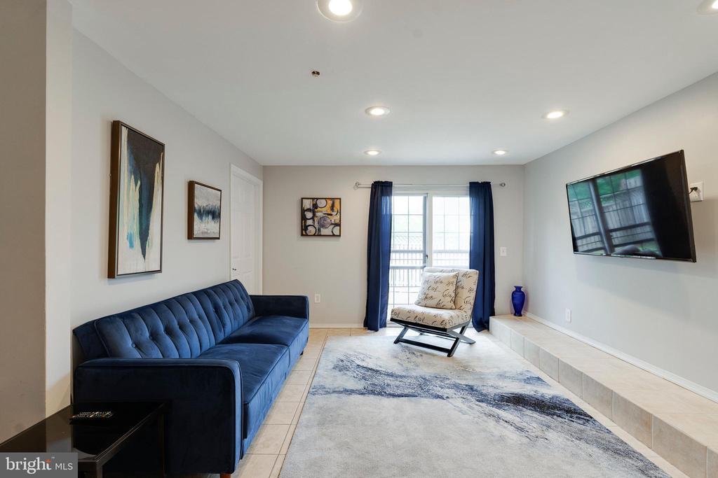 310 CAPE DRIVE SE