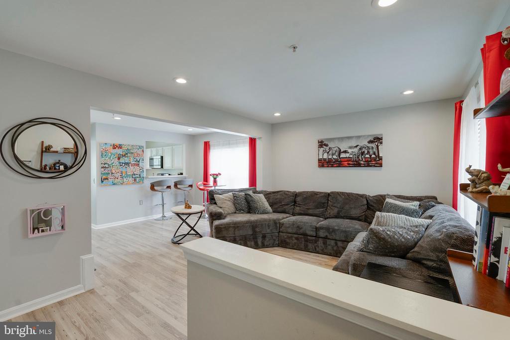 310 CAPE DRIVE SE